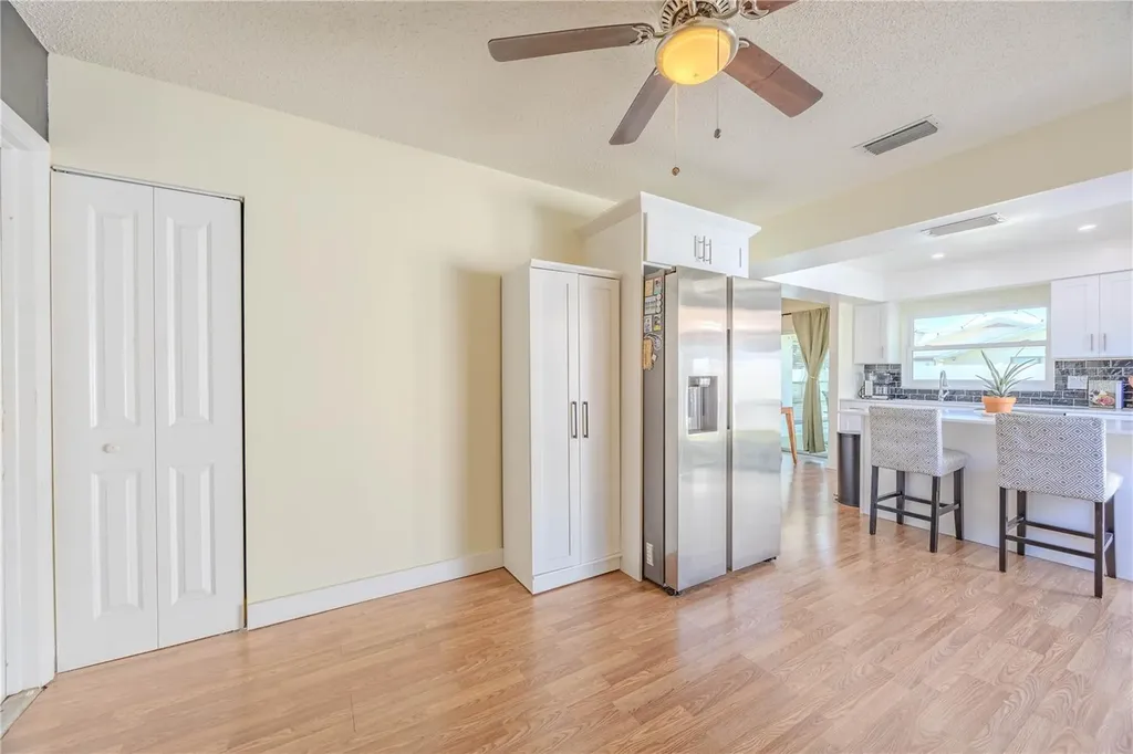 10002 Oakengate Place Tampa FL 33624
