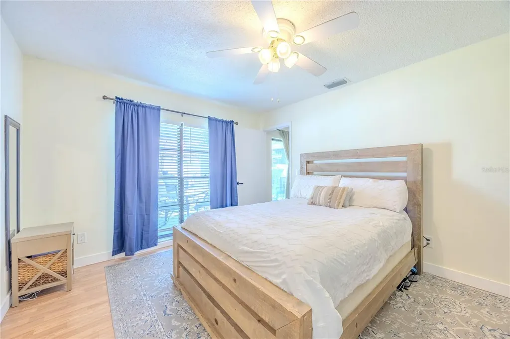 10002 Oakengate Place Tampa FL 33624
