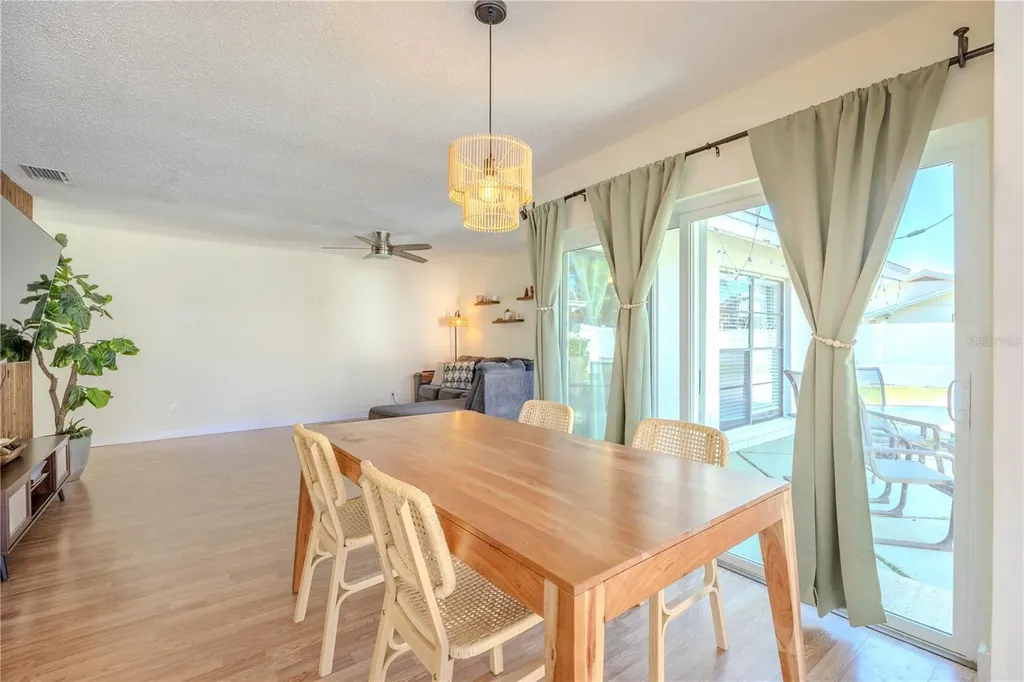 10002 Oakengate Place Tampa FL 33624