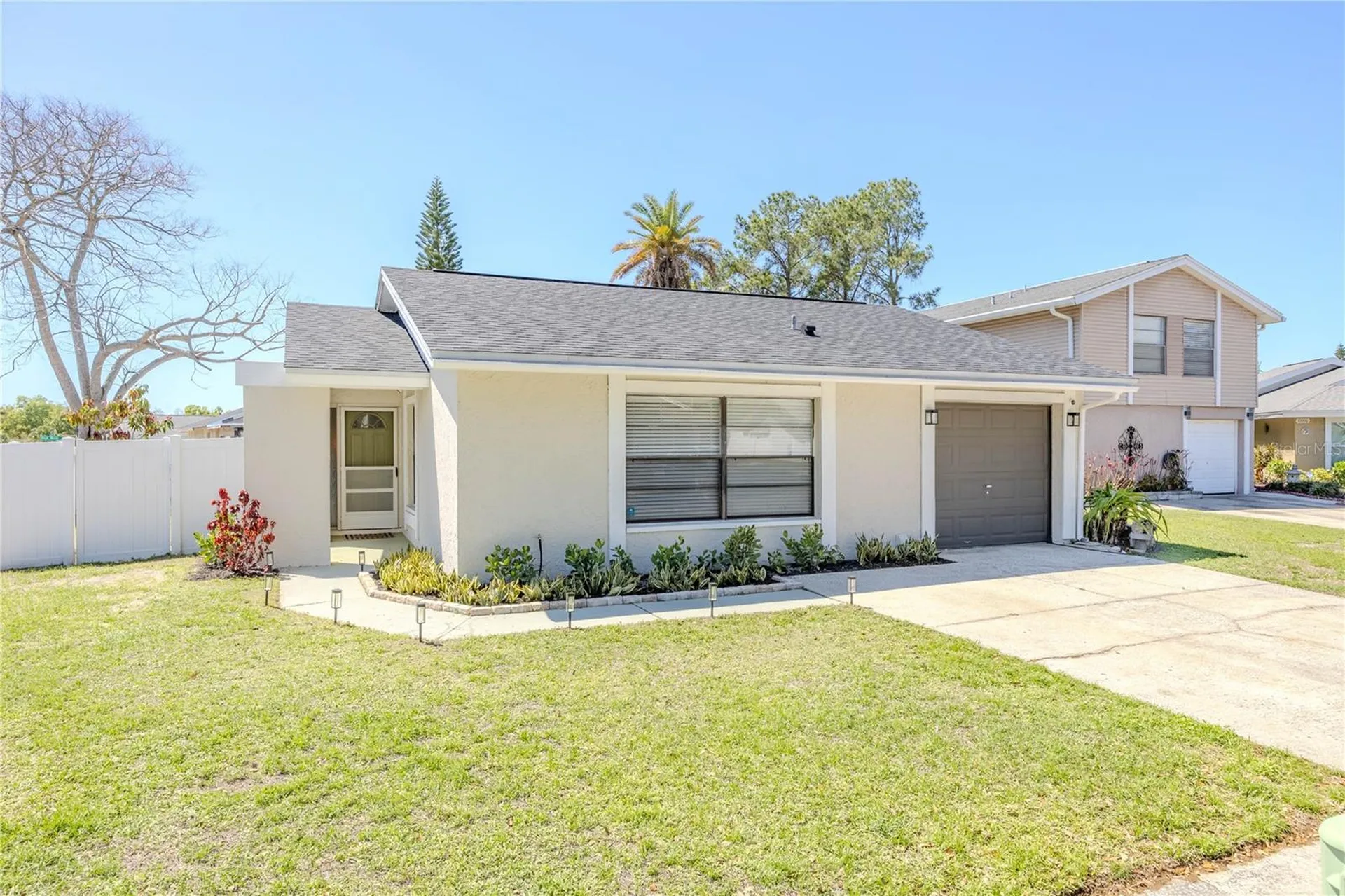 10002 Oakengate Place Tampa FL 33624