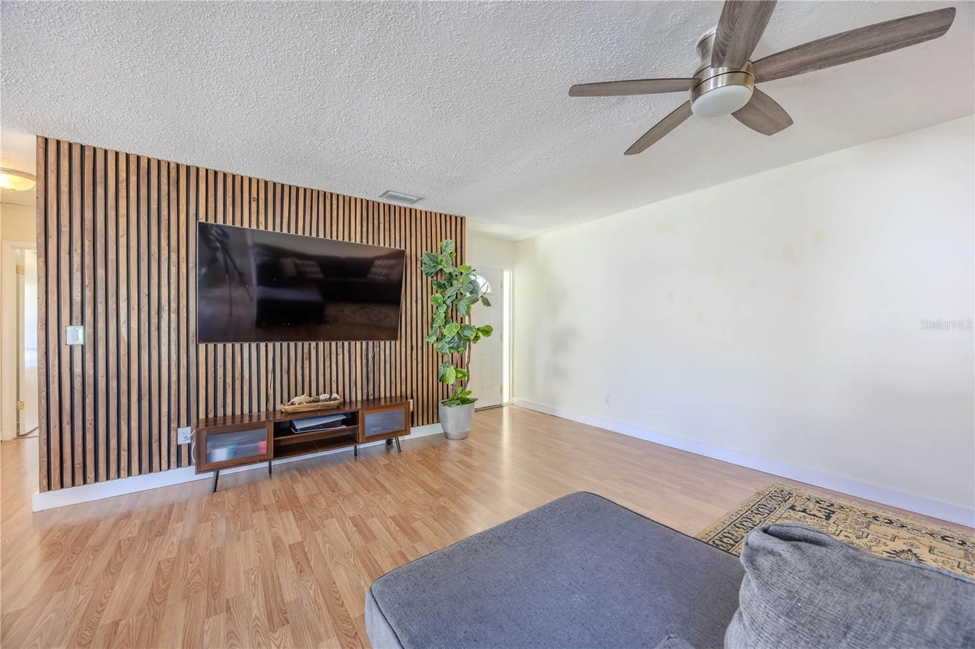 10002 Oakengate Place Tampa FL 33624