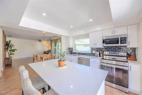 10002 Oakengate Place Tampa FL 33624