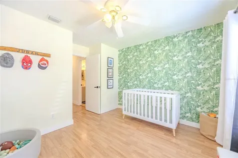 10002 Oakengate Place Tampa FL 33624
