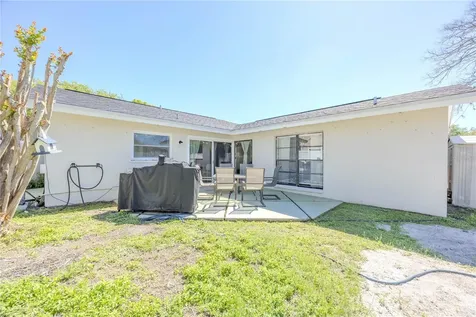 10002 Oakengate Place Tampa FL 33624