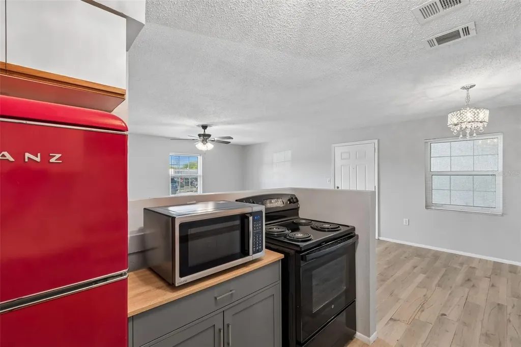 4335 Aegean Drive Tampa FL 33611