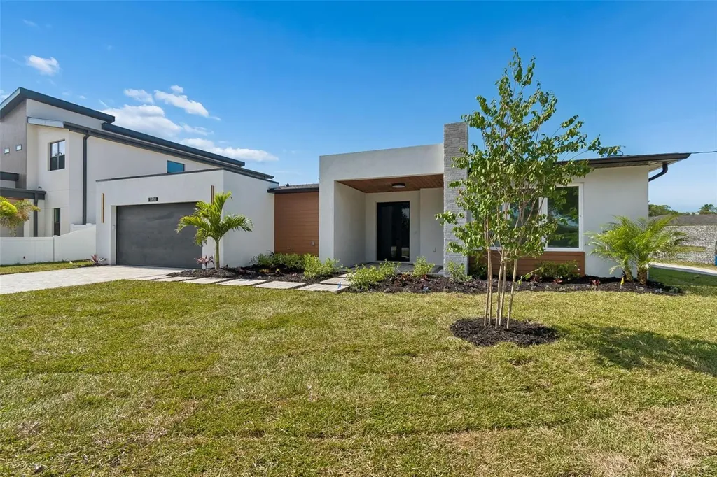 1810 W Erna Drive Tampa FL 33603