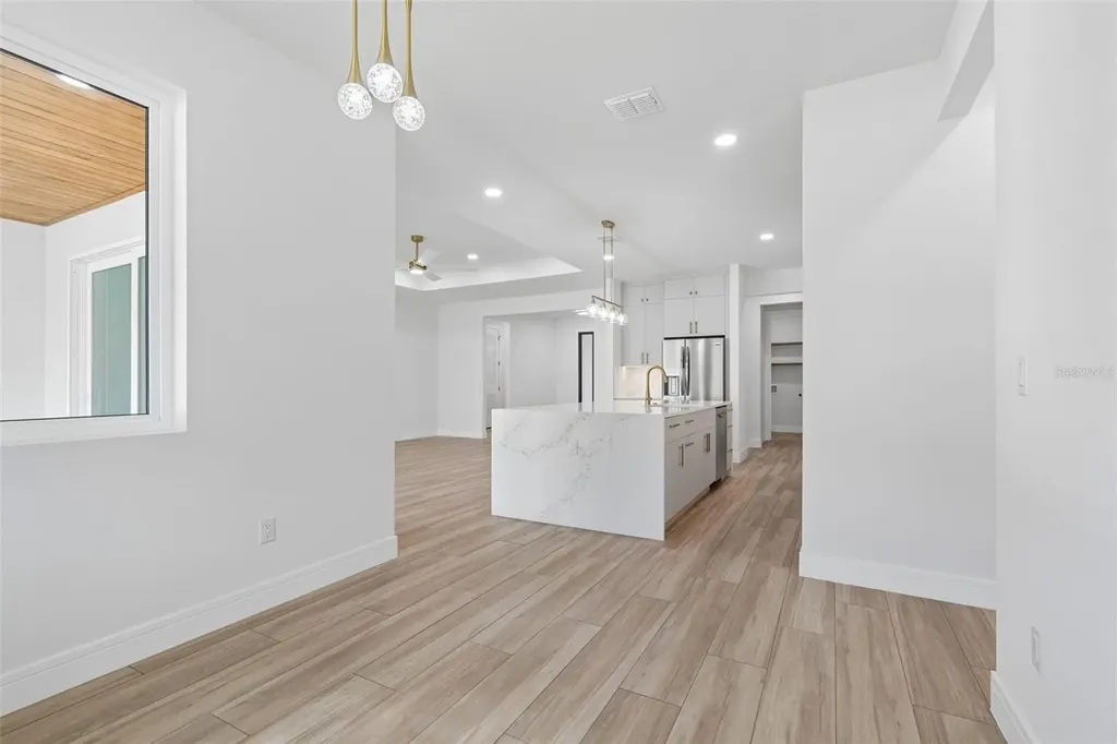 1810 W Erna Drive Tampa FL 33603