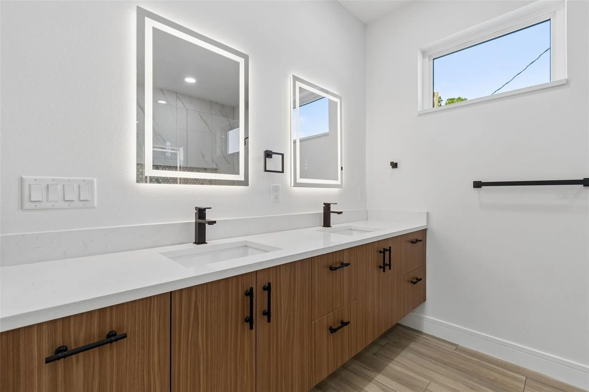 1810 W Erna Drive Tampa FL 33603