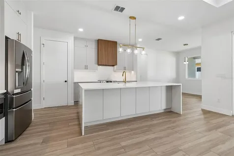 1810 W Erna Drive Tampa FL 33603