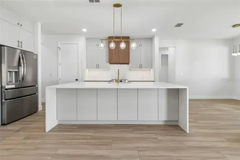 1810 W Erna Drive Tampa FL 33603