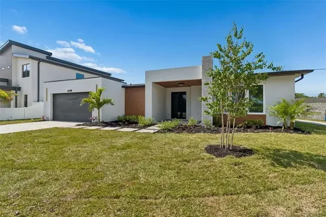1810 W Erna Drive Tampa FL 33603