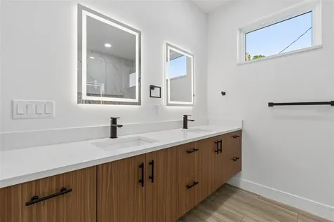 1810 W Erna Drive Tampa FL 33603