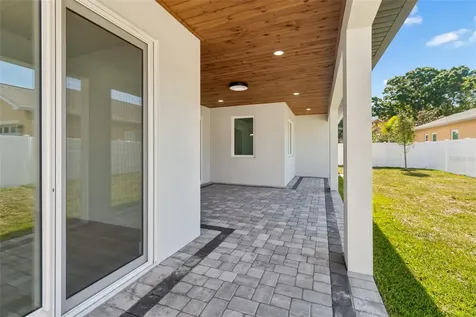 1810 W Erna Drive Tampa FL 33603