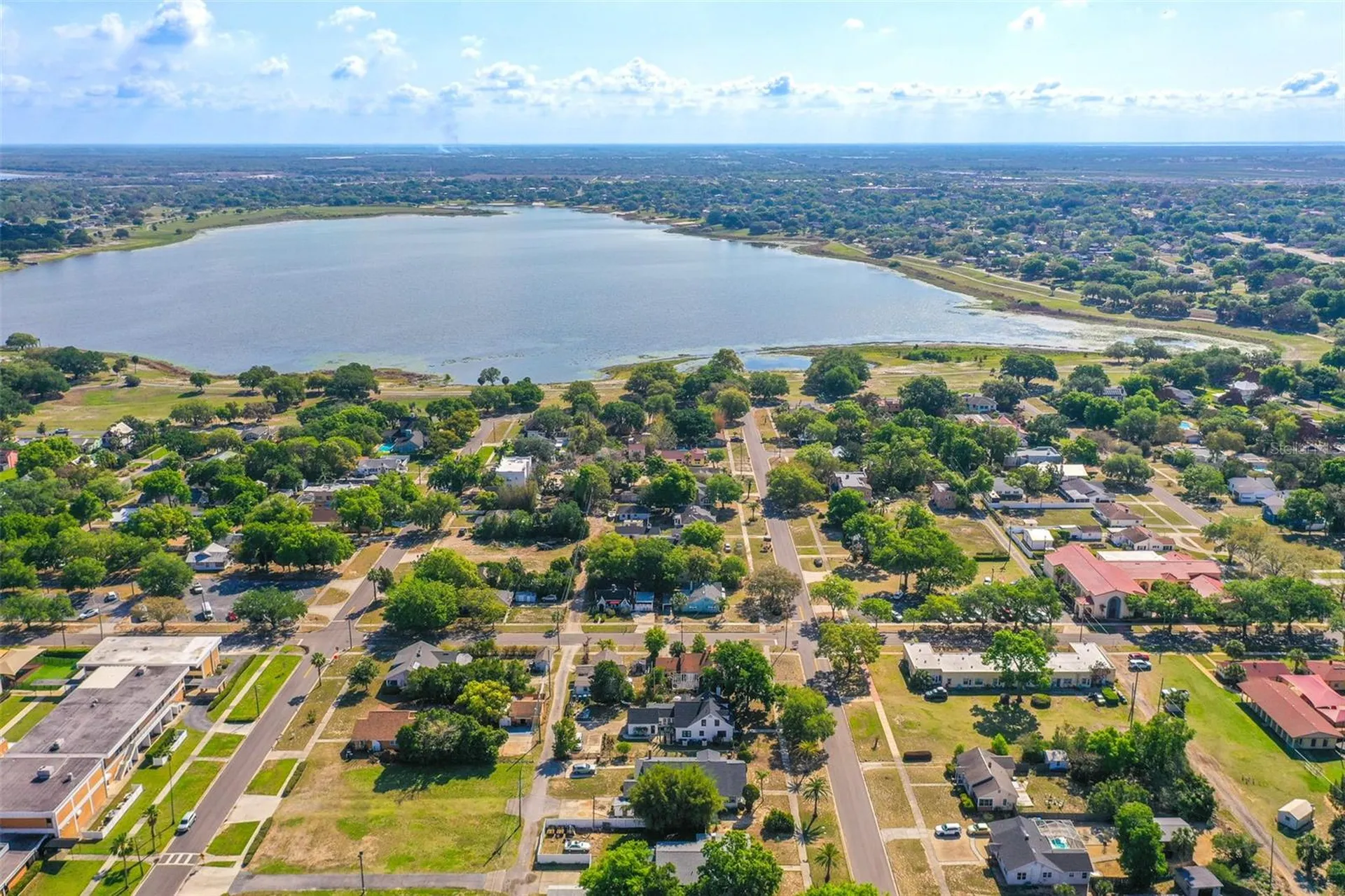 325 E Johnson Avenue Lake Wales FL 33853