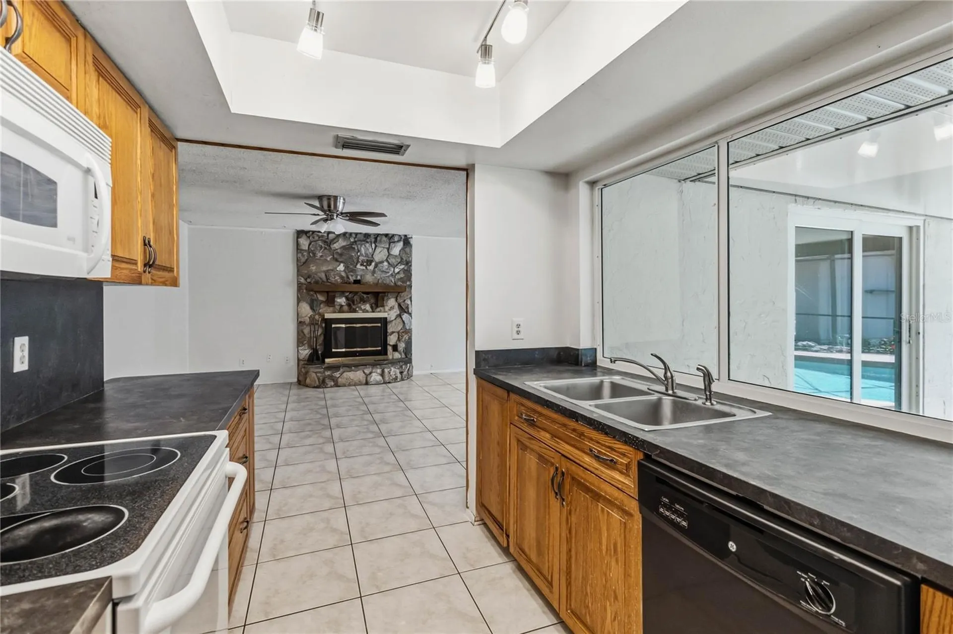 332 Harbour Island Road Orlando FL 32809