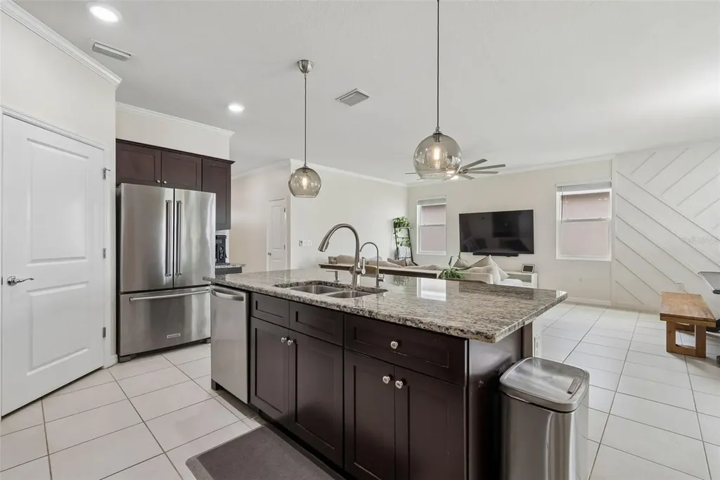 1135 Pipestone Place Wesley Chapel FL 33543