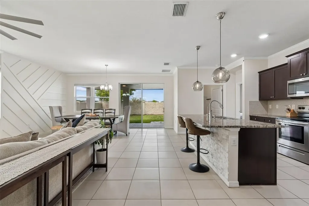 1135 Pipestone Place Wesley Chapel FL 33543