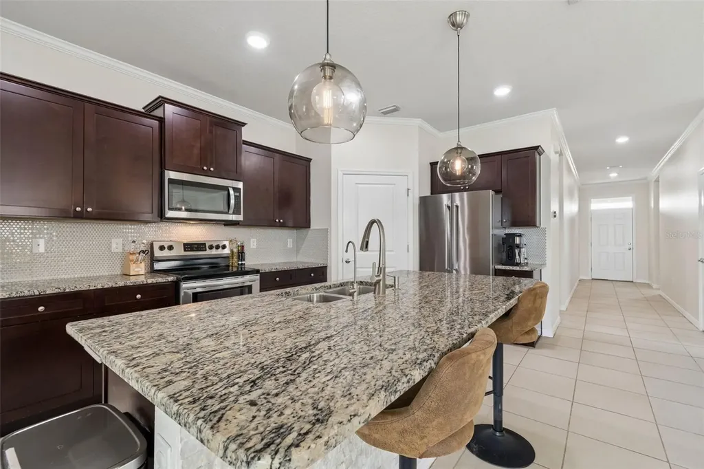 1135 Pipestone Place Wesley Chapel FL 33543