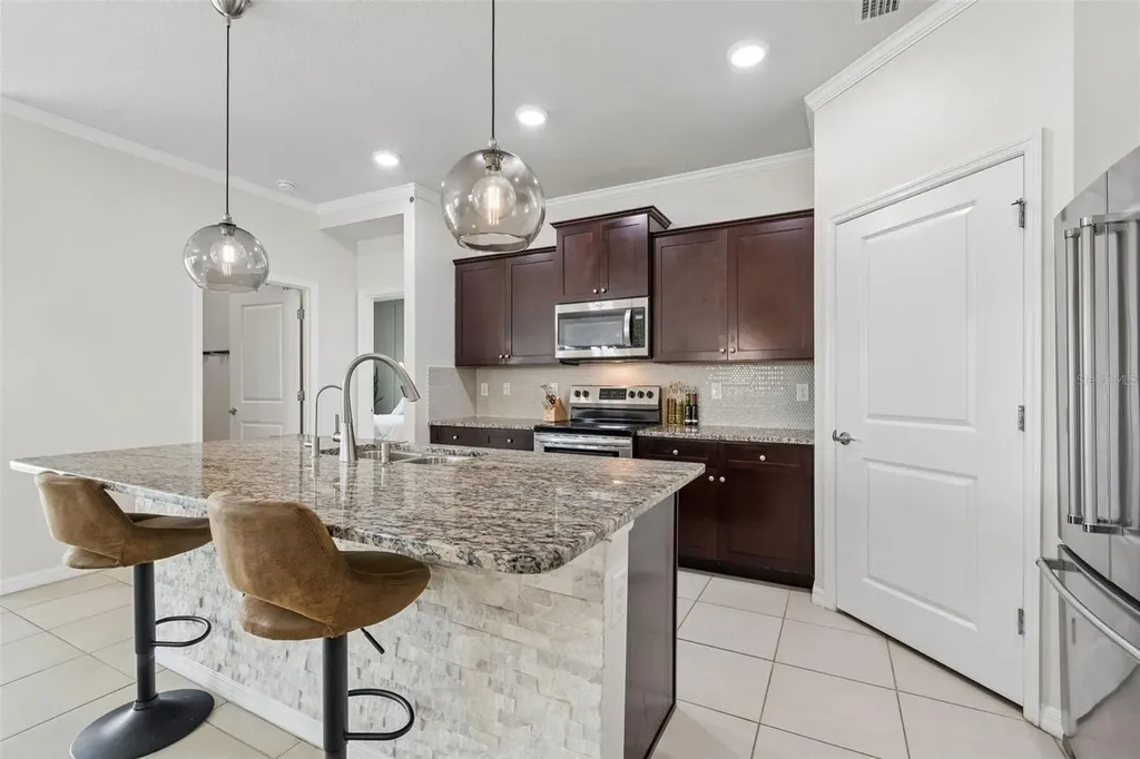1135 Pipestone Place Wesley Chapel FL 33543