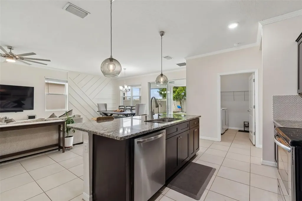 1135 Pipestone Place Wesley Chapel FL 33543