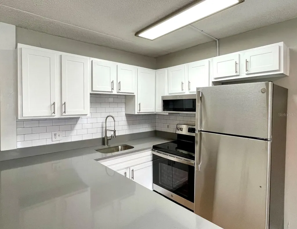3606 S Macdill Avenue Tampa FL 33629