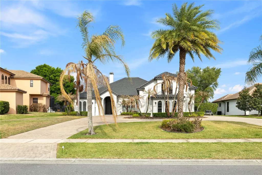 812 Johns Point Drive Oakland FL 34787