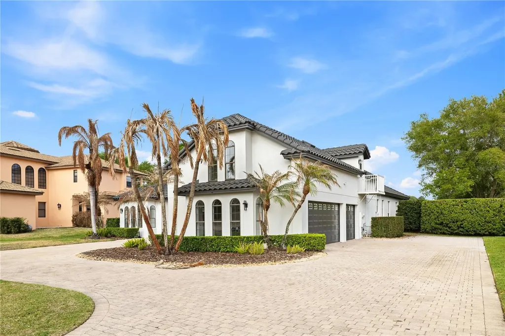 812 Johns Point Drive Oakland FL 34787