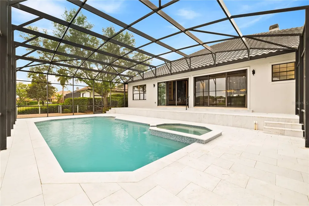 812 Johns Point Drive Oakland FL 34787