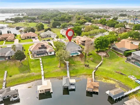812 Johns Point Drive Oakland FL 34787
