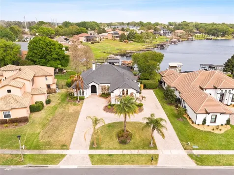 812 Johns Point Drive Oakland FL 34787