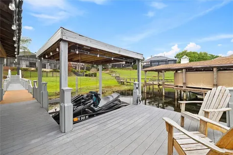 812 Johns Point Drive Oakland FL 34787