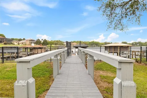 812 Johns Point Drive Oakland FL 34787