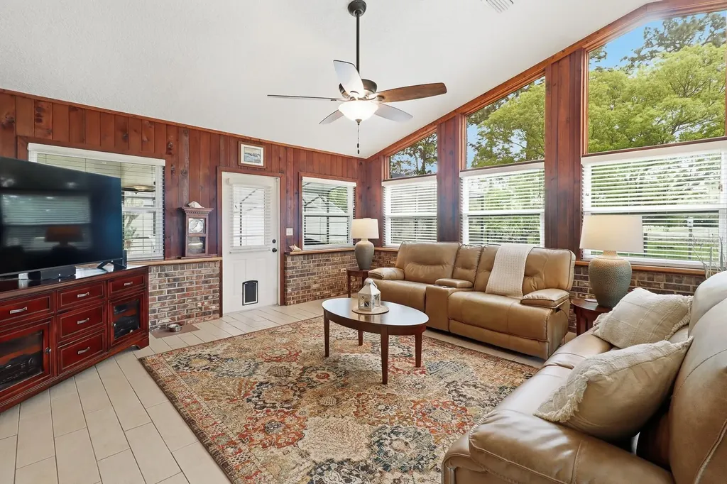 407 Glen Abbey Lane Debary FL 32713