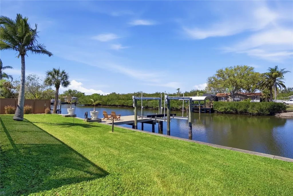 2138 Egret Drive Clearwater FL 33764