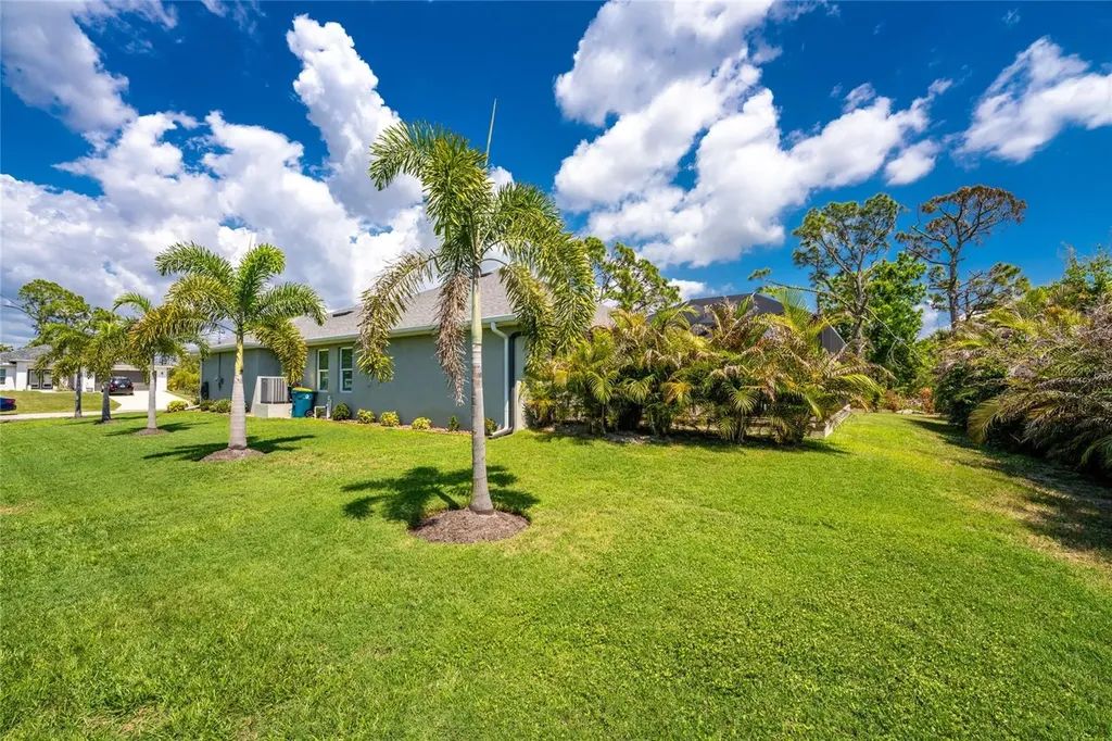 185 Hercules Drive Rotonda West FL 33947