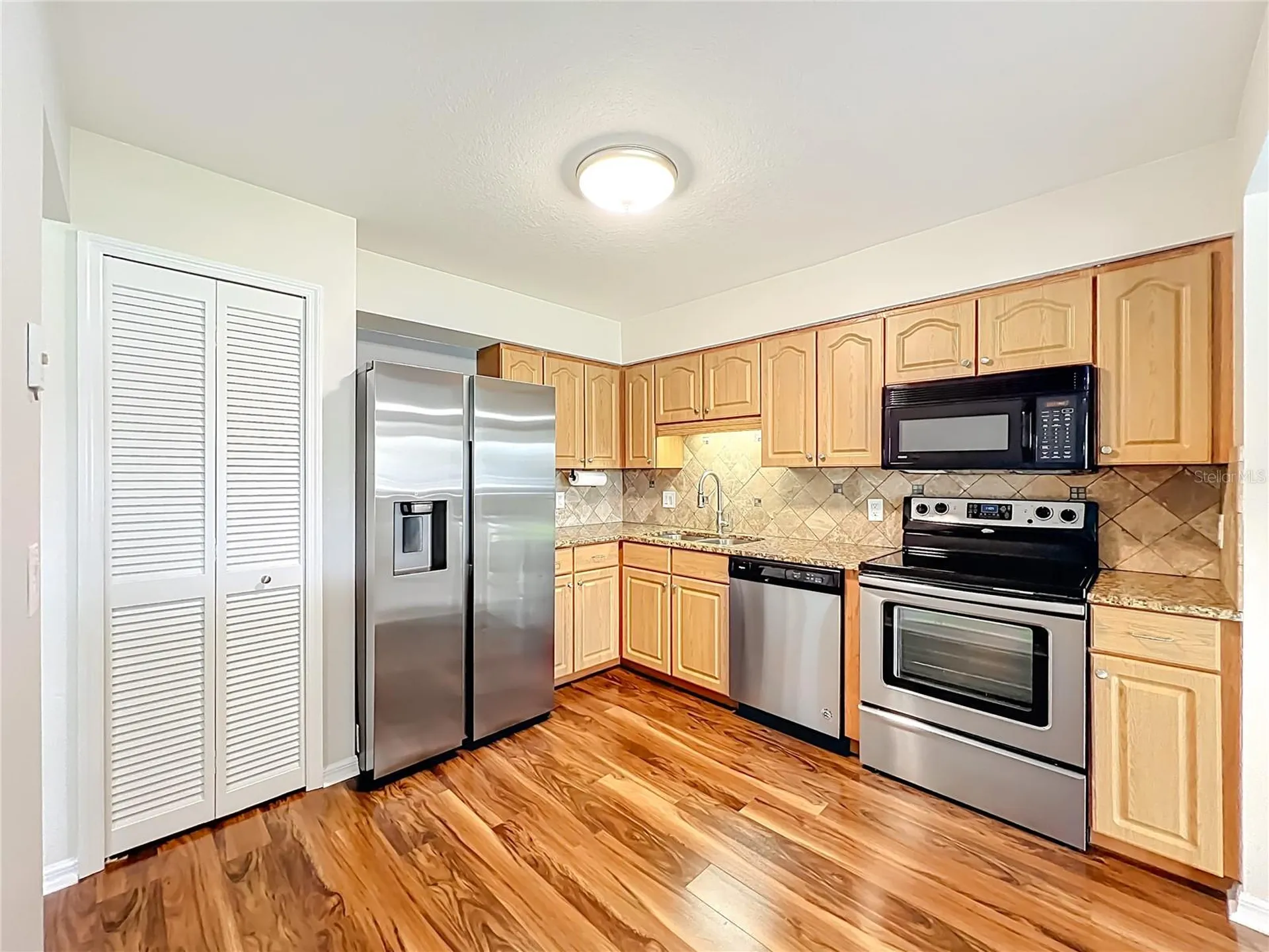 2025 Eastbourne Way Orlando FL 32812