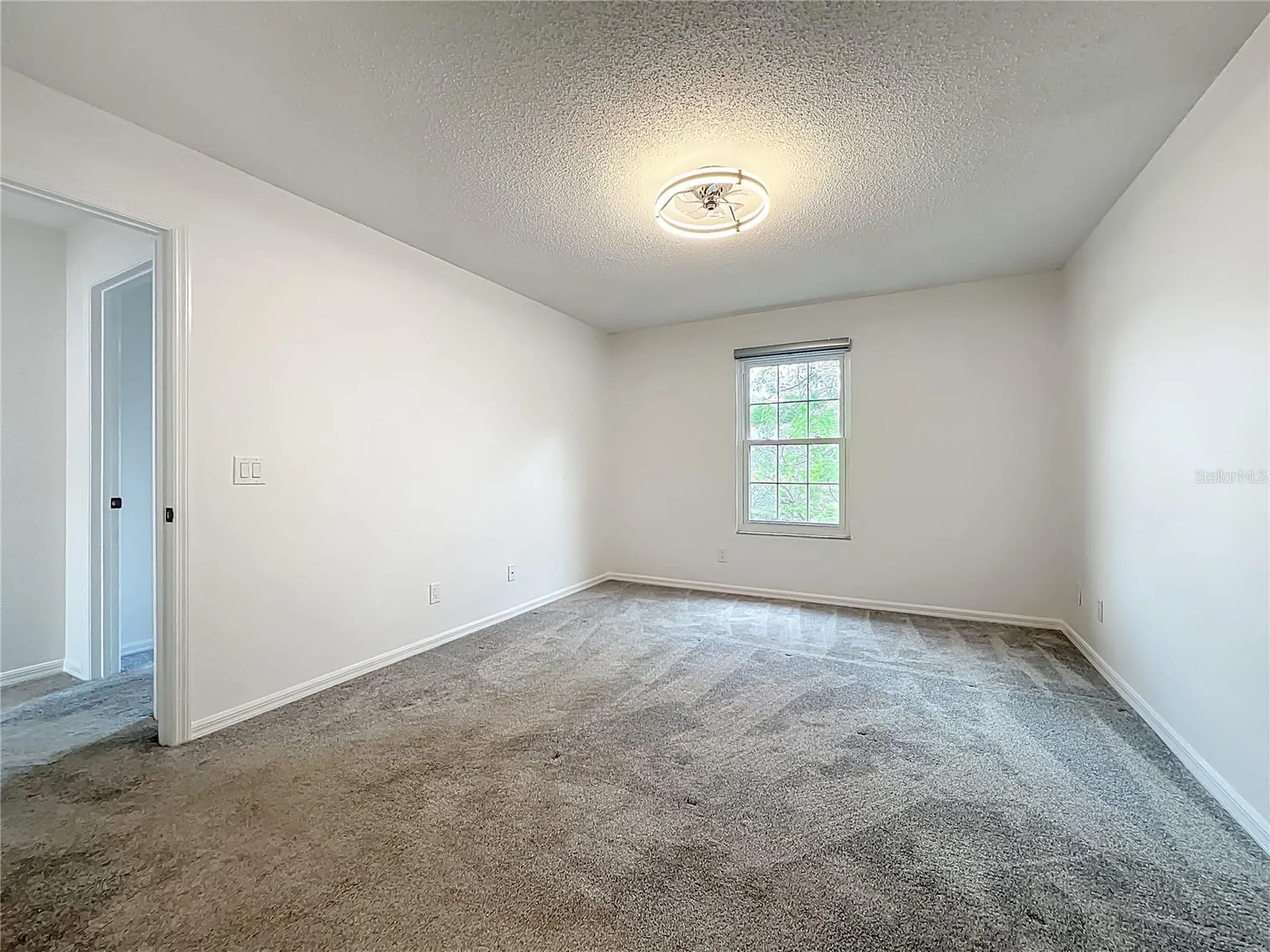 2025 Eastbourne Way Orlando FL 32812