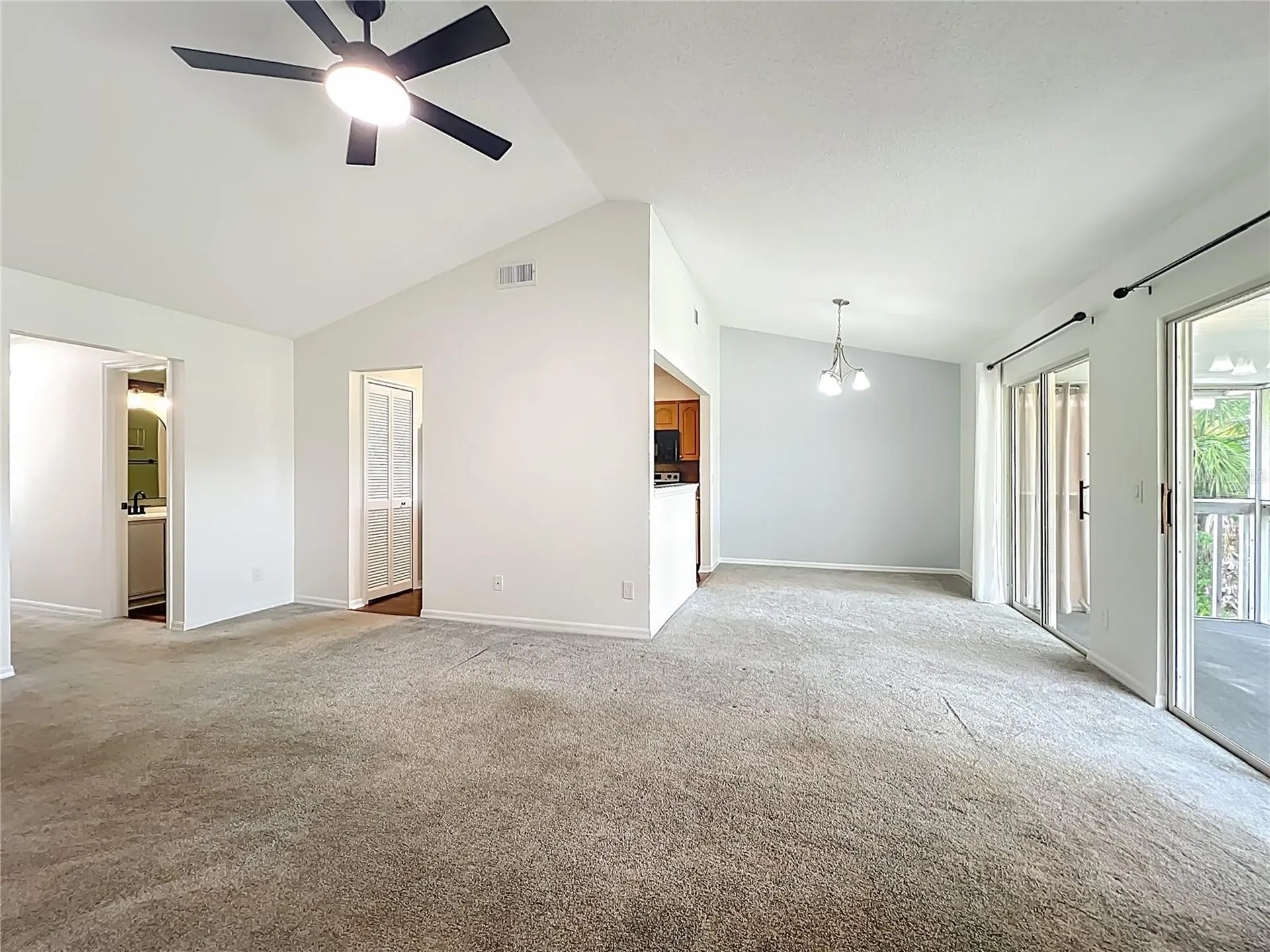 2025 Eastbourne Way Orlando FL 32812