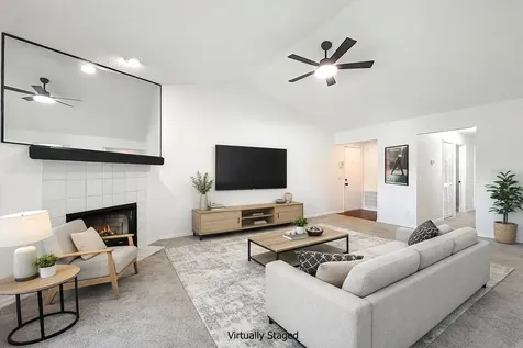2025 Eastbourne Way Orlando FL 32812