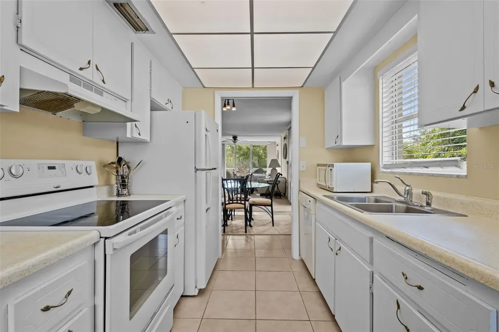 1009 Pearce Drive Clearwater FL 33764