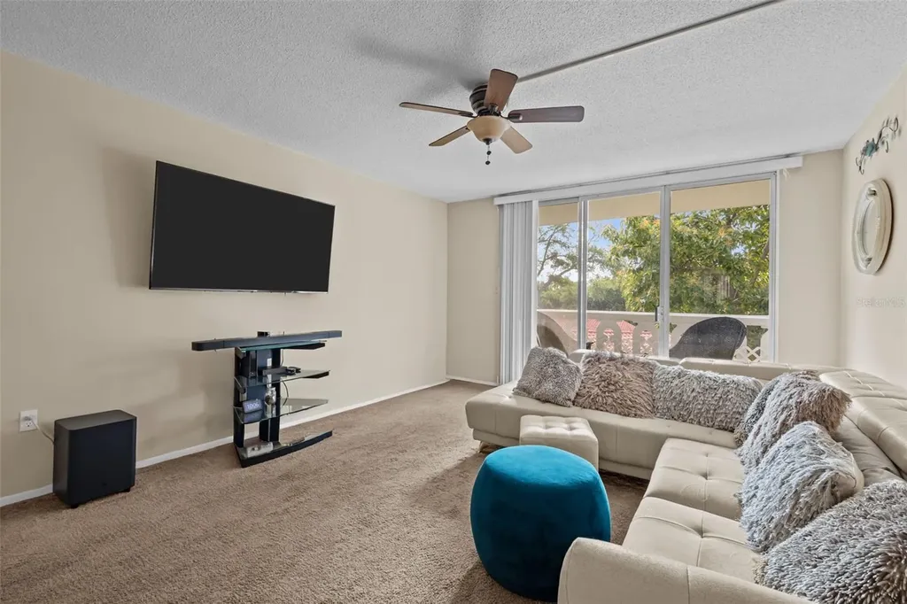 1009 Pearce Drive Clearwater FL 33764