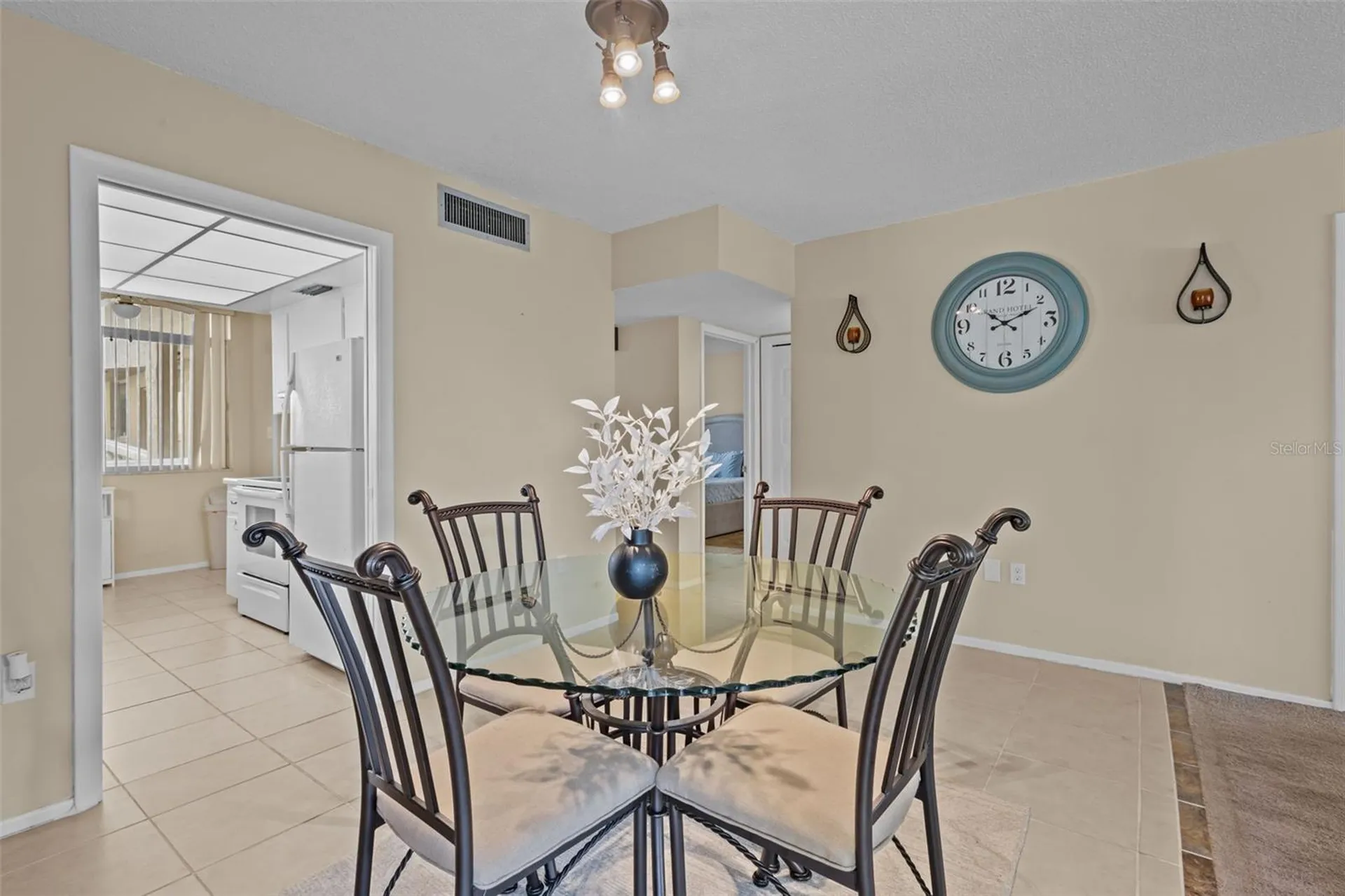 1009 Pearce Drive Clearwater FL 33764