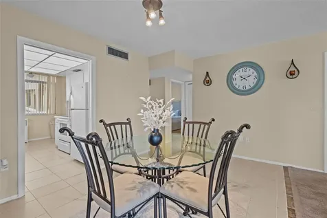 1009 Pearce Drive Clearwater FL 33764