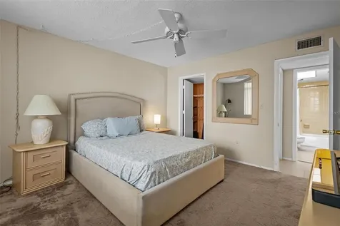 1009 Pearce Drive Clearwater FL 33764