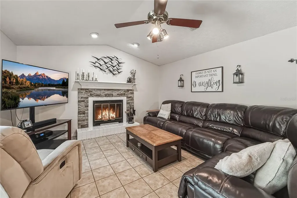 25317 Tradewinds Drive Land O Lakes FL 34639