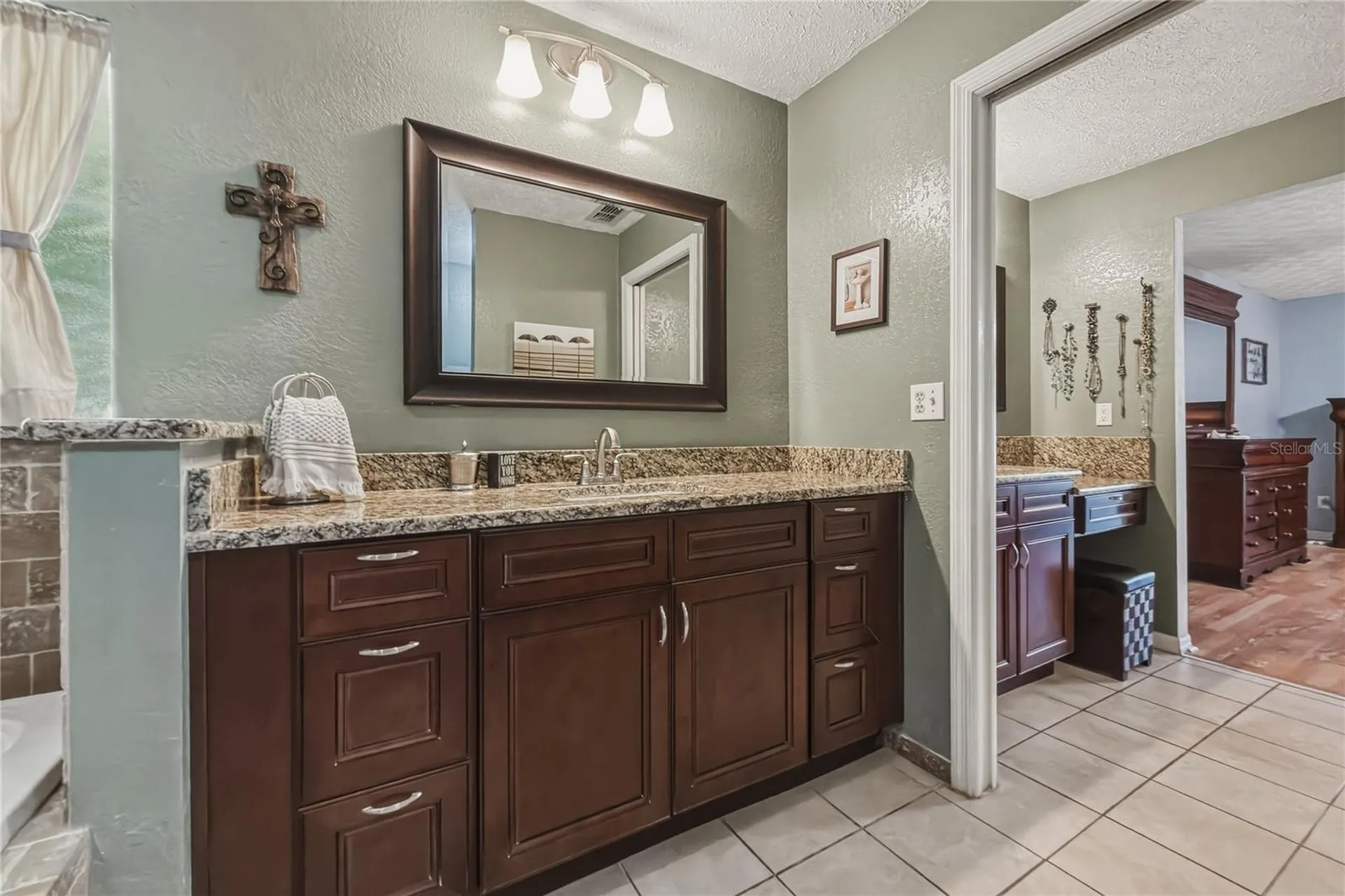 25317 Tradewinds Drive Land O Lakes FL 34639