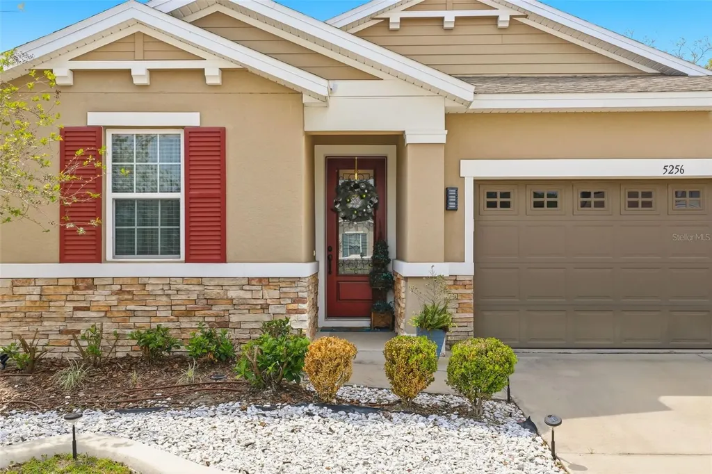 5256 Meadow Song Drive Okahumpka FL 34762