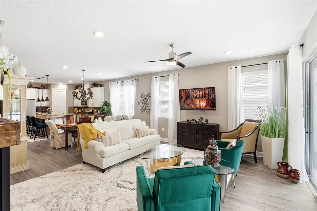 5256 Meadow Song Drive Okahumpka FL 34762