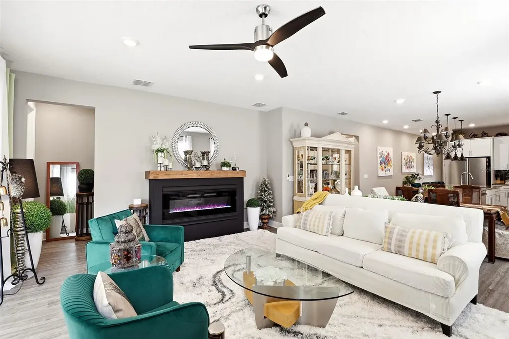 5256 Meadow Song Drive Okahumpka FL 34762