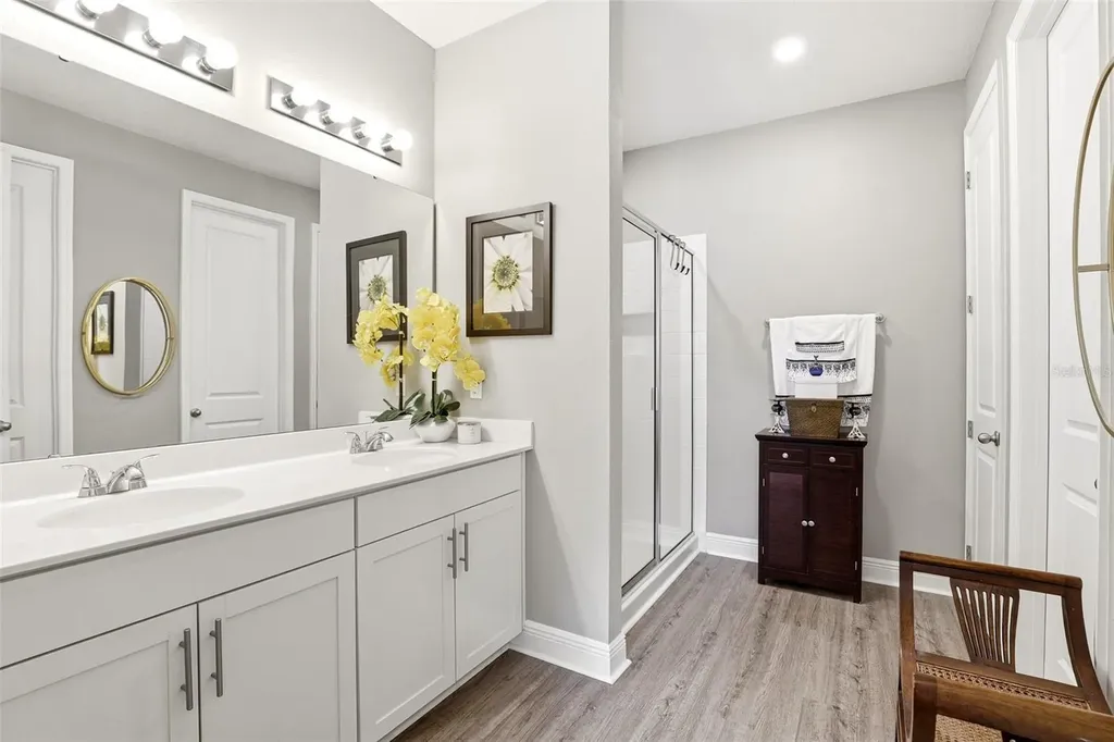5256 Meadow Song Drive Okahumpka FL 34762